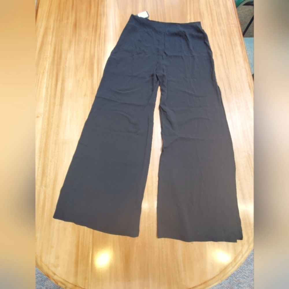 GUESS brand Palazzo Pants with Side Slits